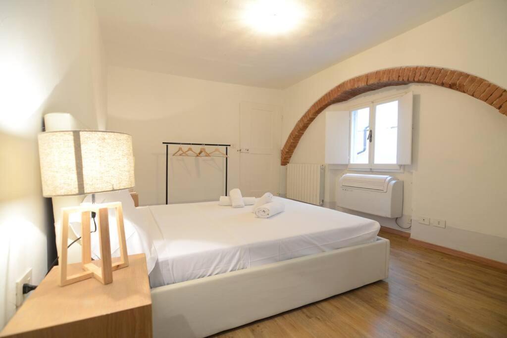 פירנצה Keys Of Italy - Sprone 15 - 2 Bedroom Family Apartment By Ponte Vecchio מראה חיצוני תמונה