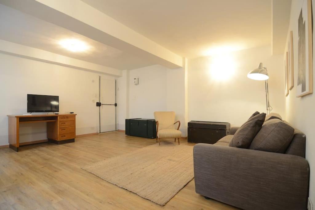 פירנצה Keys Of Italy - Sprone 15 - 2 Bedroom Family Apartment By Ponte Vecchio מראה חיצוני תמונה